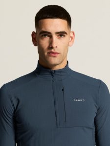 C17998-3980_Gain20Thermal20Midlayer20220M_closeup5