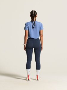 C18000-3170_Essence20Logo20Tee20220W_closeup3