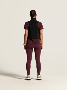 C18000-4820_Essence20Logo20Tee20220W_closeup3
