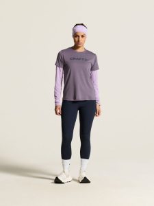 C18000-7630_Essence20Logo20Tee20220W_closeup1