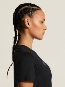 C18000-9990_Essence20Logo20Tee20220W_closeup7