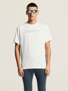 C18001-1000_Essence20Logo20Tee20220M_closeup4