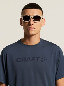 C18001-3980_Essence20Logo20Tee20220M_closeup5