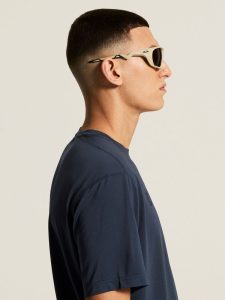 C18001-3980_Essence20Logo20Tee20220M_closeup7