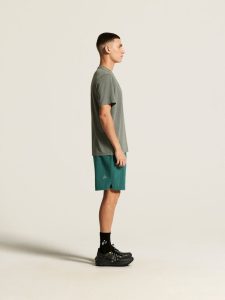 C18001-6470_Essence20Logo20Tee20220M_closeup2