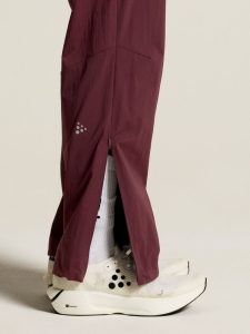 C18148-4820_Hypervent20Wind20Pant20W_closeup7