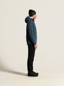 C18263-3850_Escape20Hood20Jacket20M_closeup2