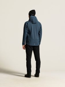 C18263-3850_Escape20Hood20Jacket20M_closeup3