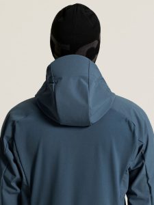 C18263-3850_Escape20Hood20Jacket20M_closeup8