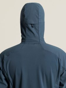 C18263-3850_Escape20Hood20Jacket20M_closeup9