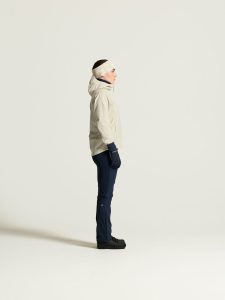 C18264-2140_Escape20Hood20Jacket20W_closeup2