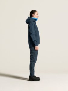 C18264-3850_Escape20Hood20Jacket20W_closeup2