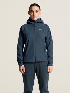 C18264-3850_Escape20Hood20Jacket20W_closeup4