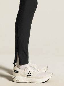 C18306-9990_Hypervent20Rib20Tights20M_closeup8