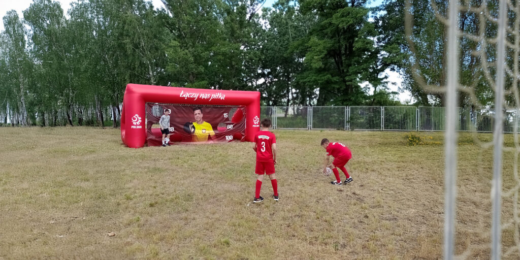 Täispuhutavad täpsusväravad
