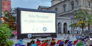 Täispuhutav projektsiooniekraan